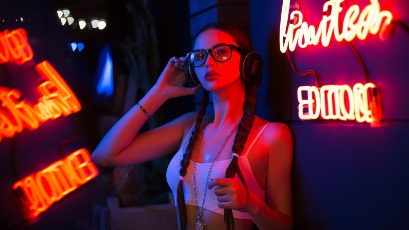 Neon Girl
