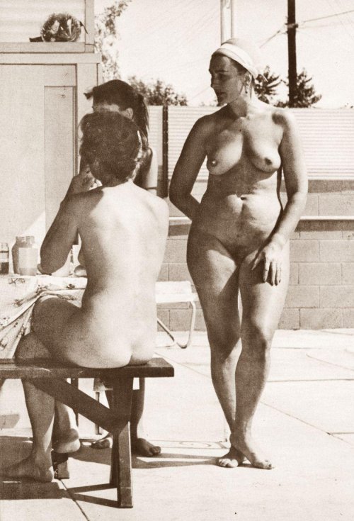 Family naturism retro