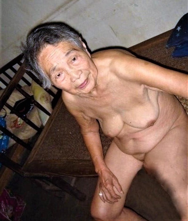 Naked Chinese old women