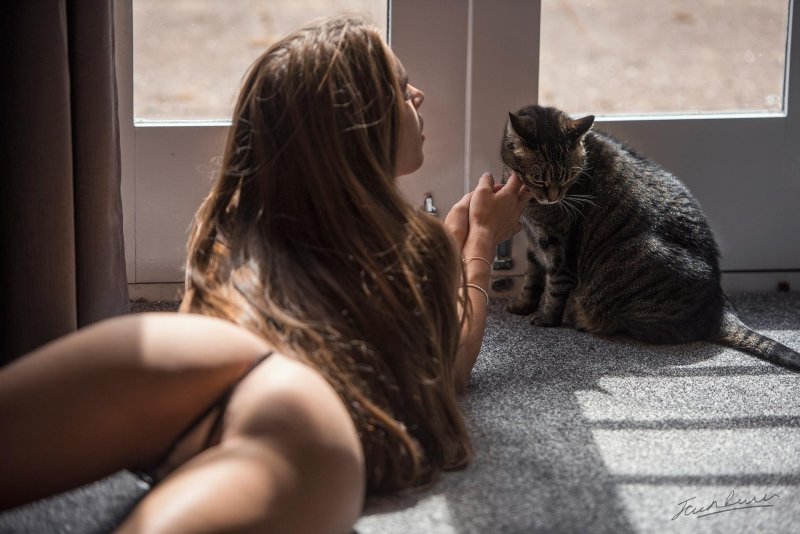 Naked with a cat
