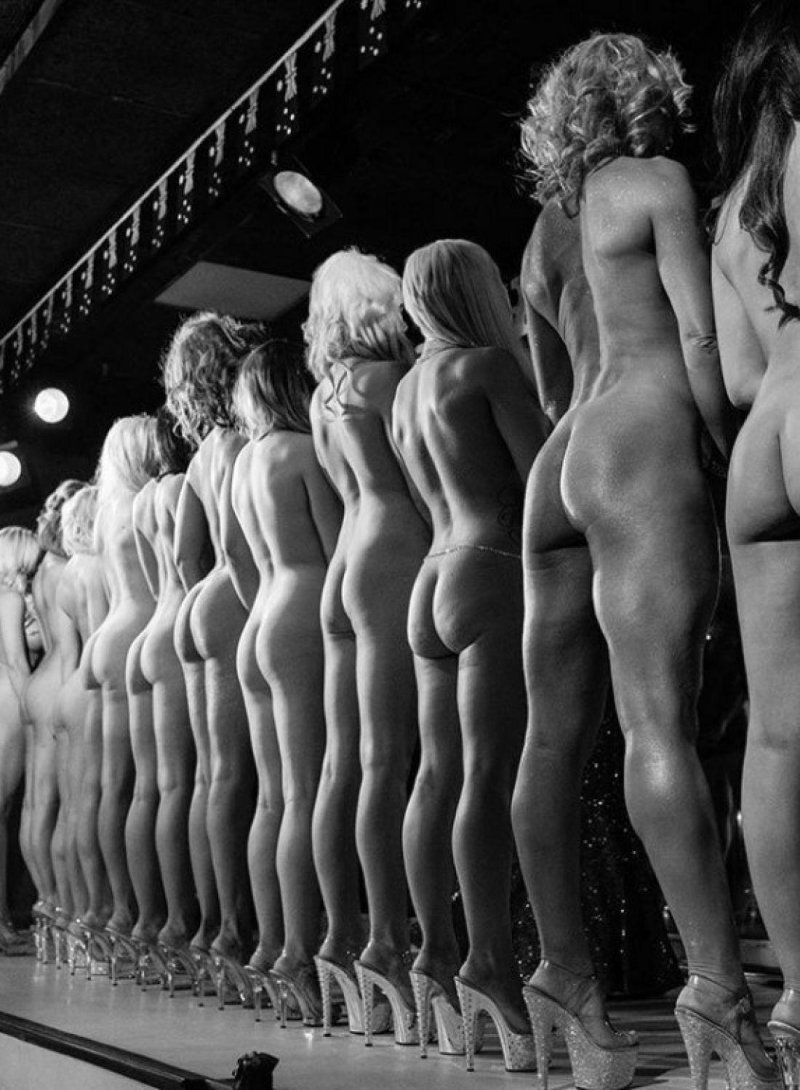 Naked women competition