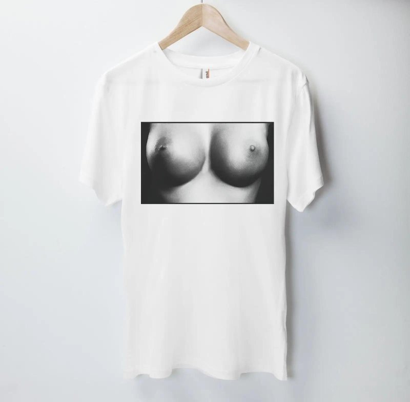 T -shirt with tits