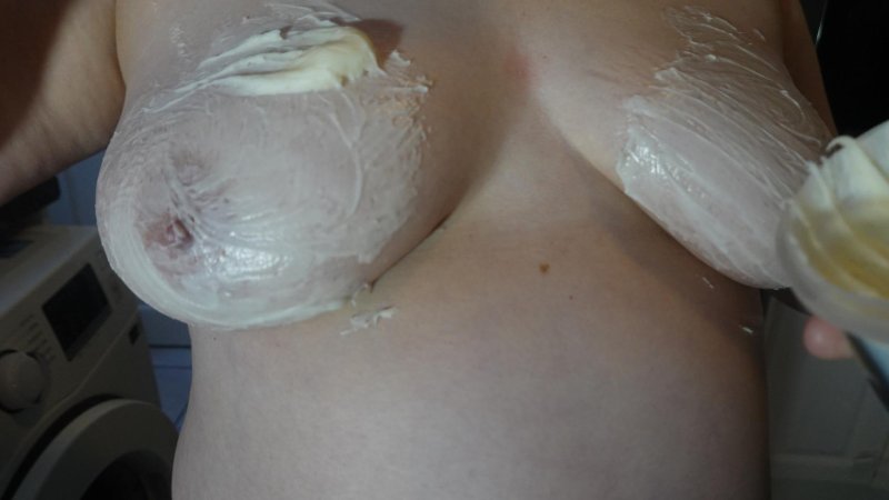 Cream with condensed milk