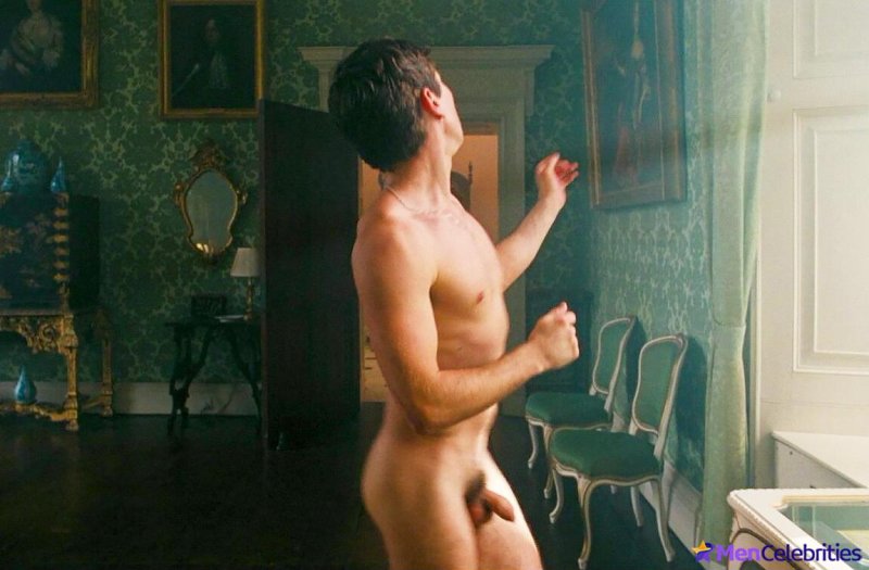 Yuel Kinnaman Naked Member