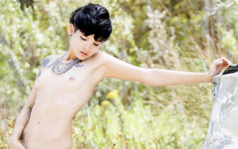 Short hair nude