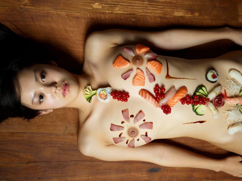 Restaurant Nyotaimori Japan