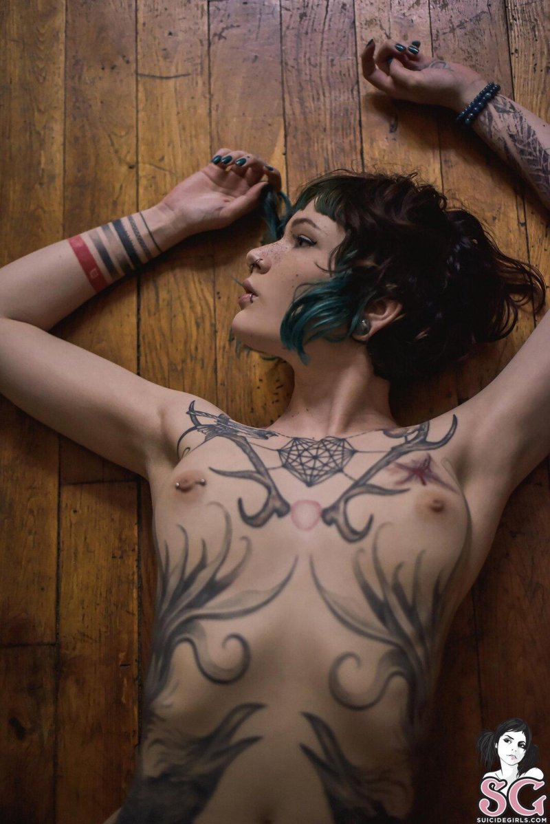 Agatha suicidegirls