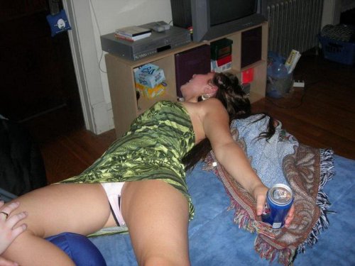 Drunk girls without panties