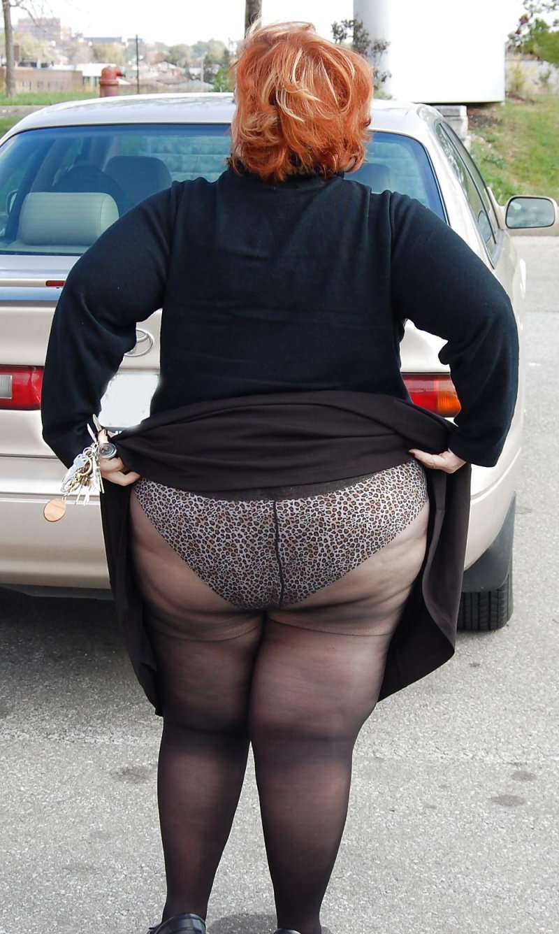 Panties under the skirt of bbw