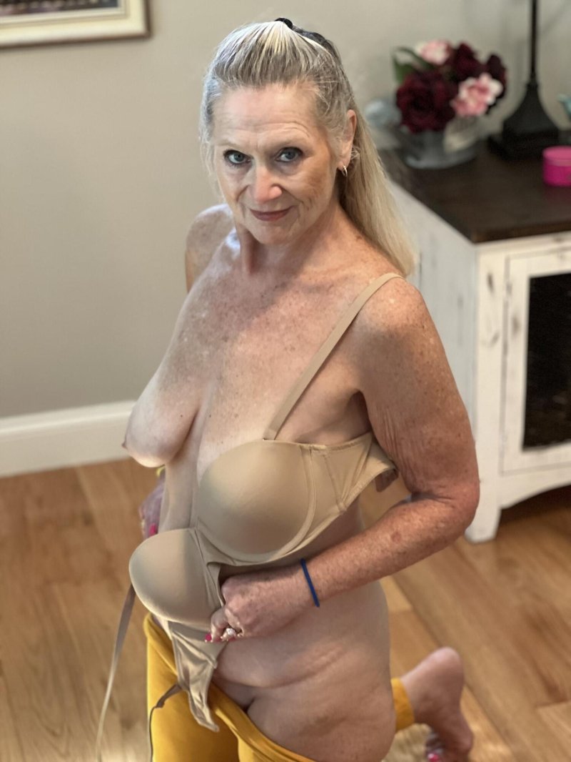 Sexy milf