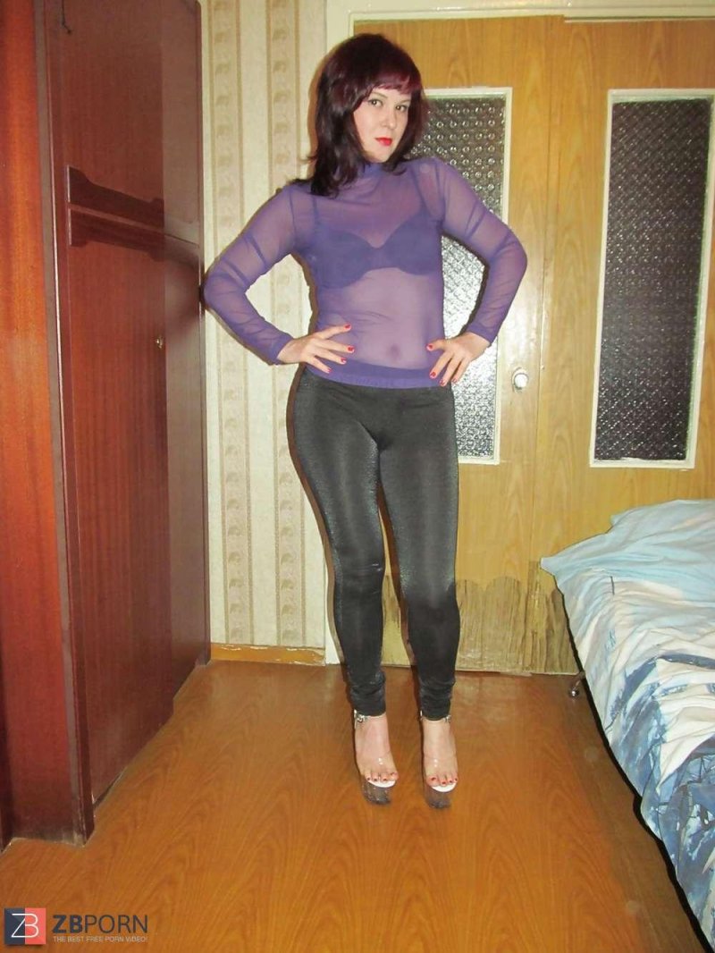 Mature in leggings