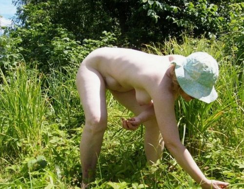 Naked women in the garden
