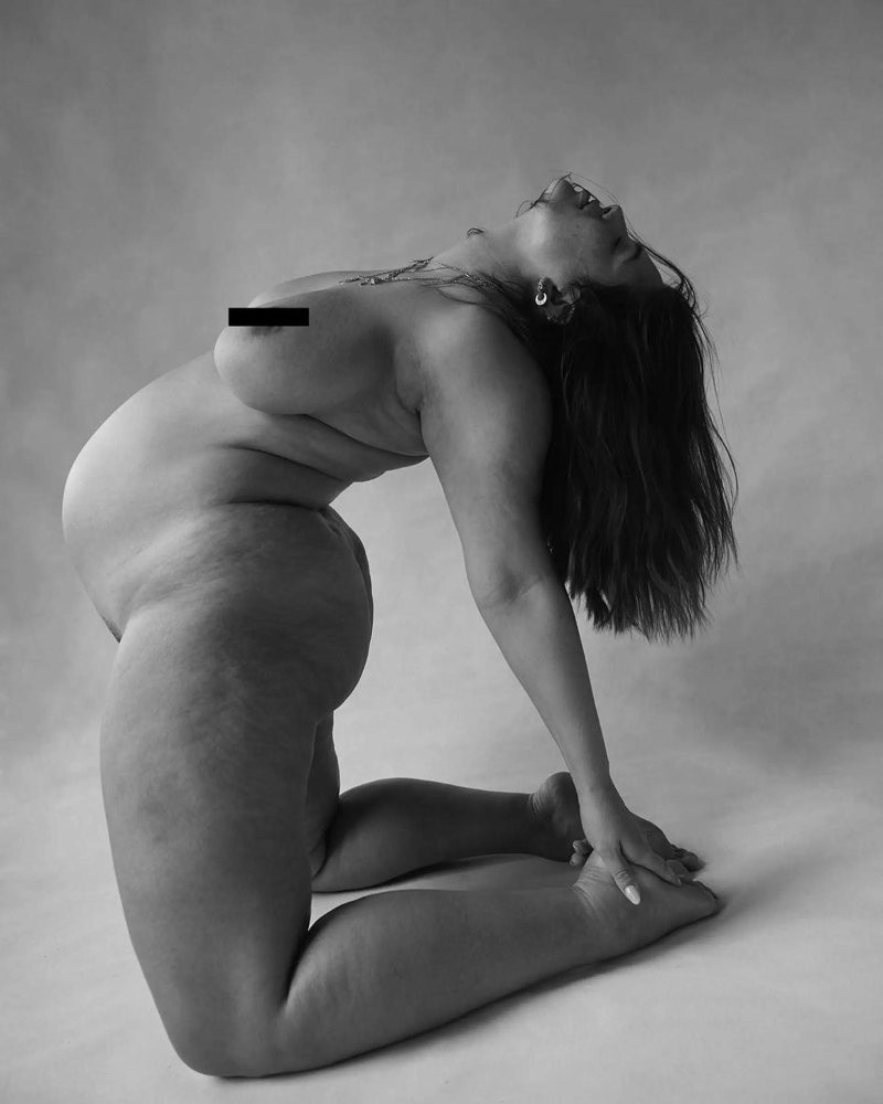 -sai-model Ashley Graham Nu