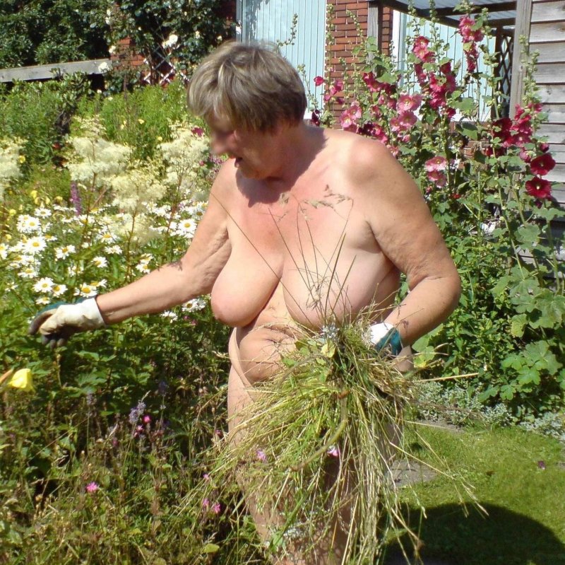 Naked women in the garden