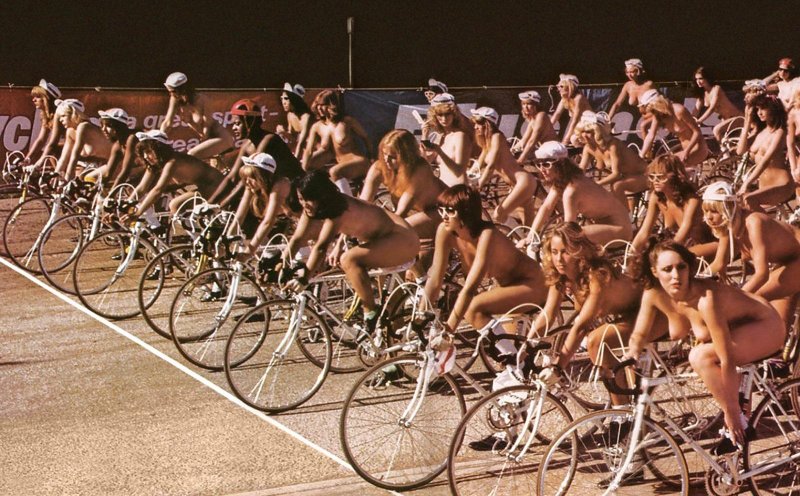 Bicycle race fat bottomed girls