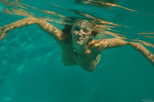Girls Tops underwater