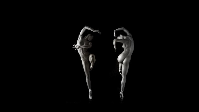 Erotic dances of naked women