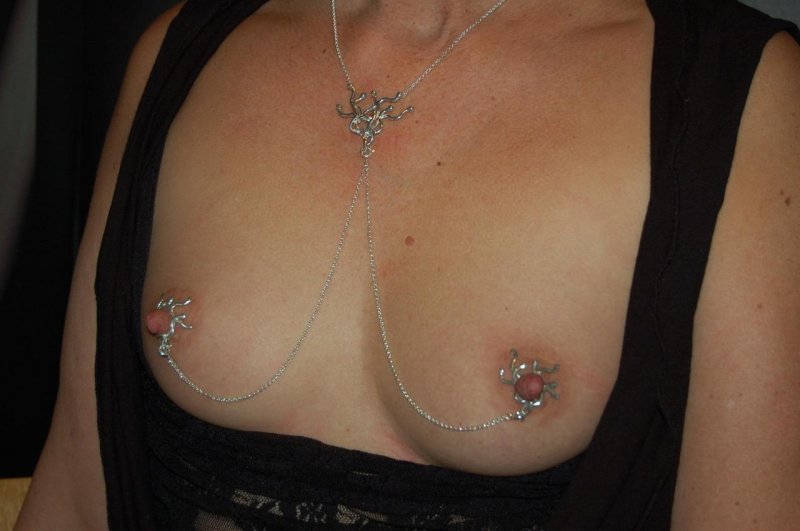 Piercing nipples decorations