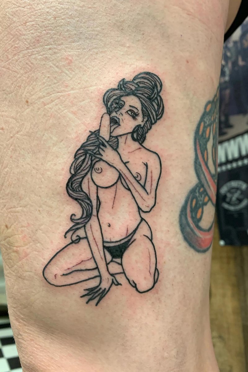 Tattoo naked woman
