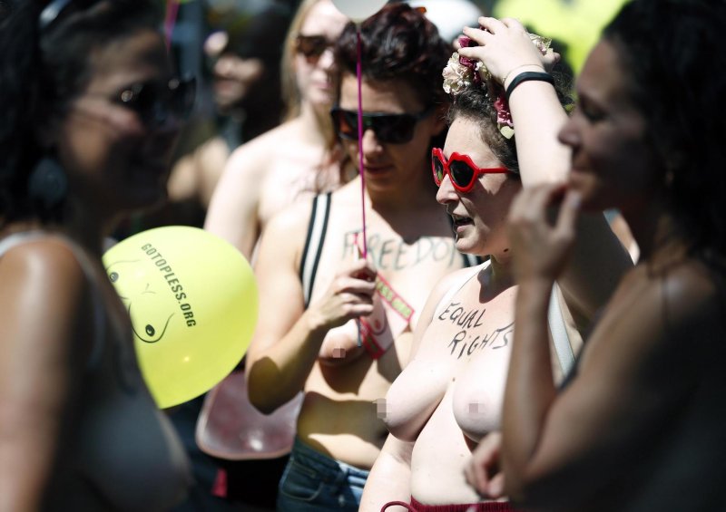 Topless in Brazil publicly