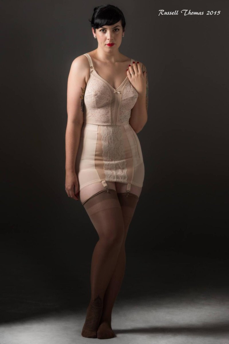 Retro linen for full women