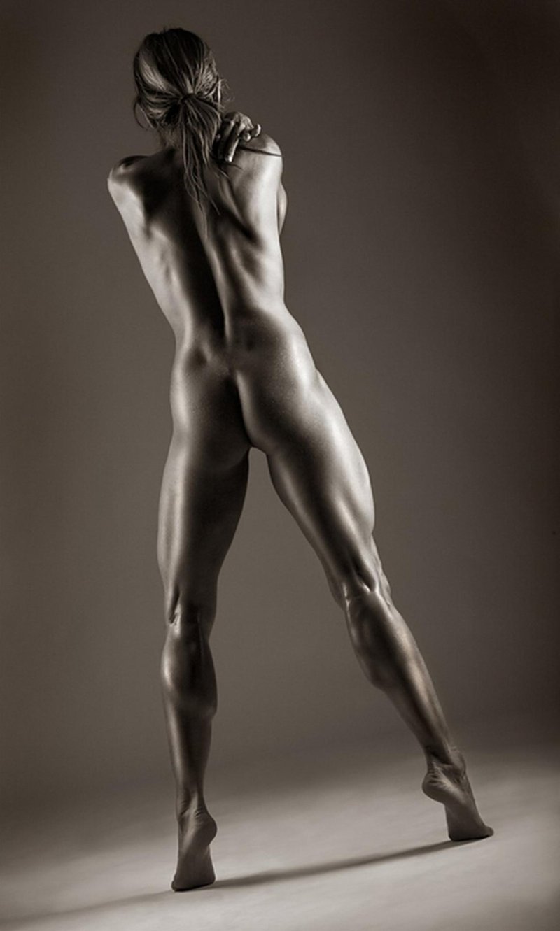 Beautiful sports body nude
