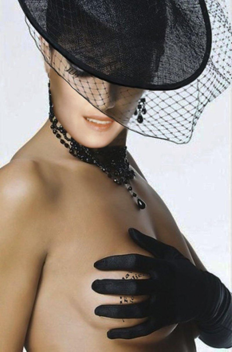 Lady in a hat