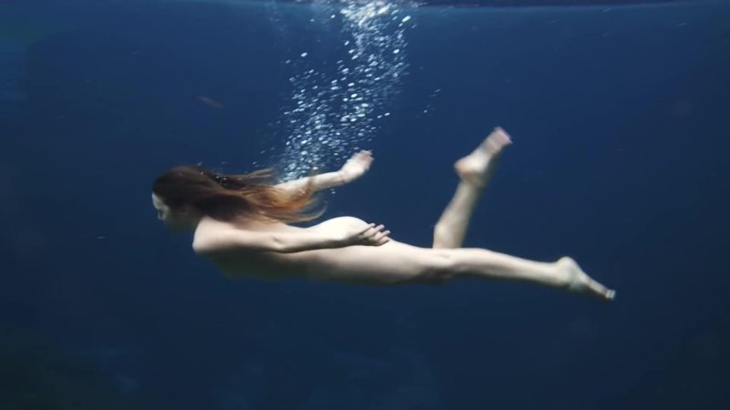 Submarine swimming women nude