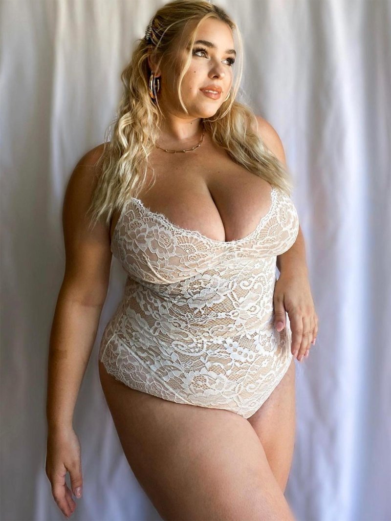 Ashley Alexis model Plus Size