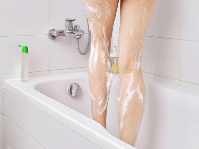 Girl of the bathroom her legs