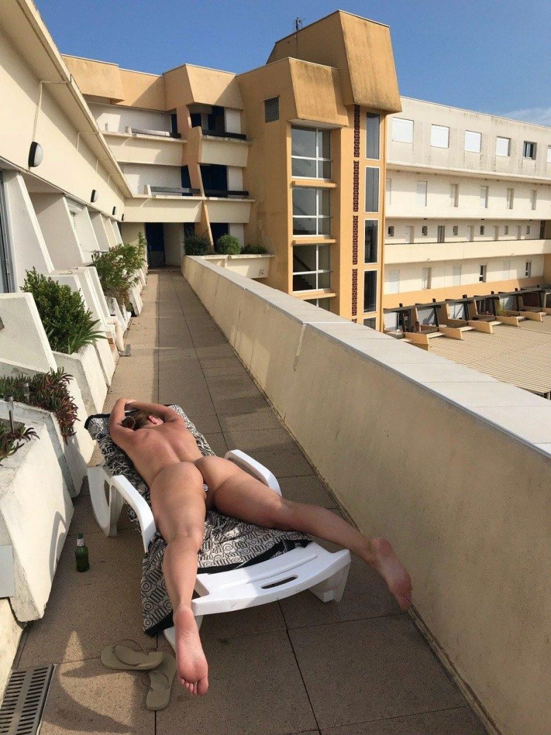 Naked in the hotel publicly