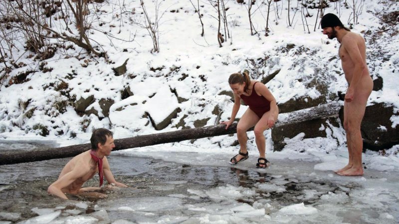Bathing in winter