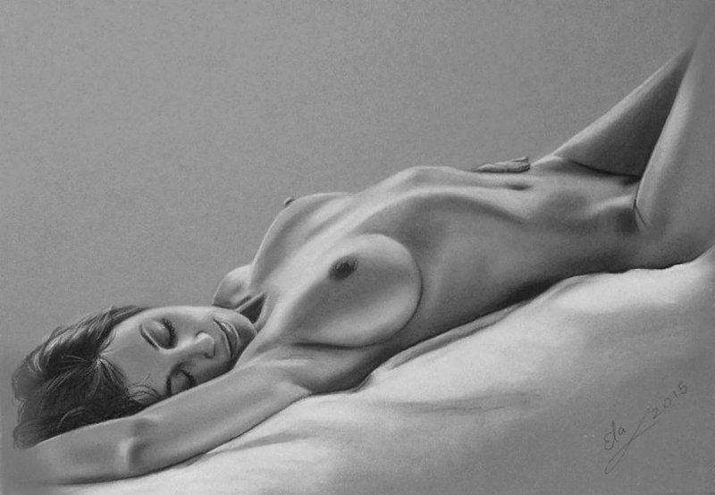 Beautiful drawings of naked women