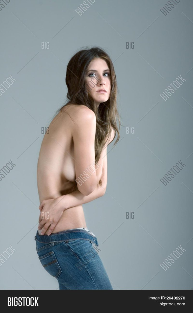 Toples Girl
