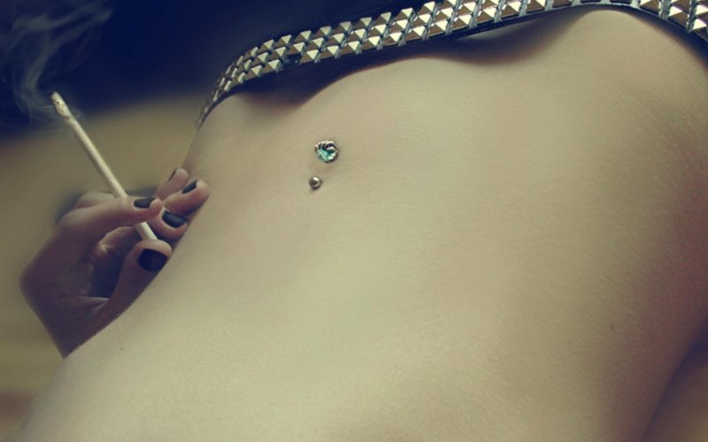 Navel piercing