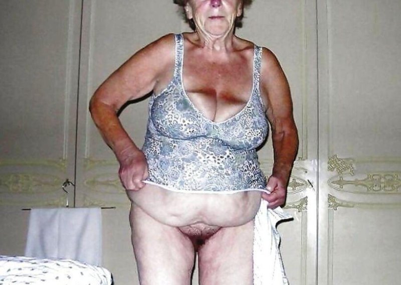 Omageil Grandmother Naked