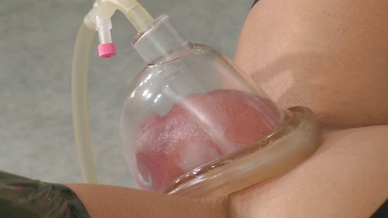 Porn with vacuum pomp