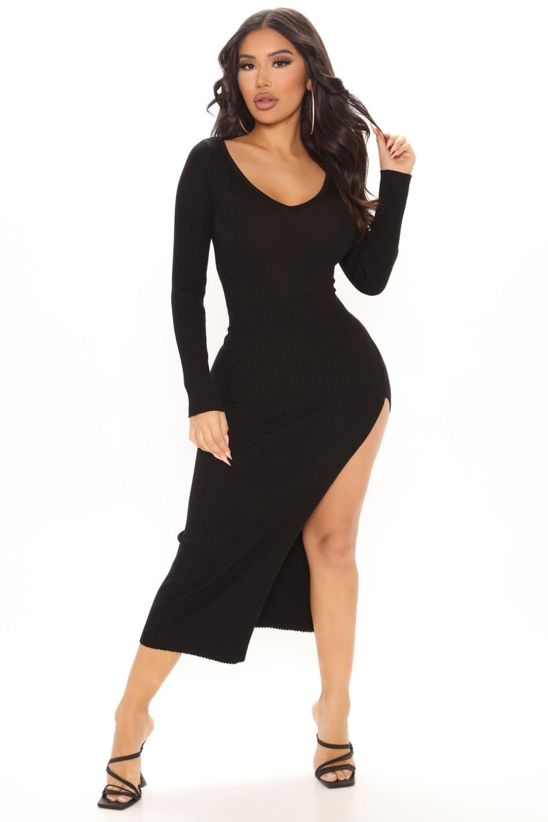 Tight -fitting dress