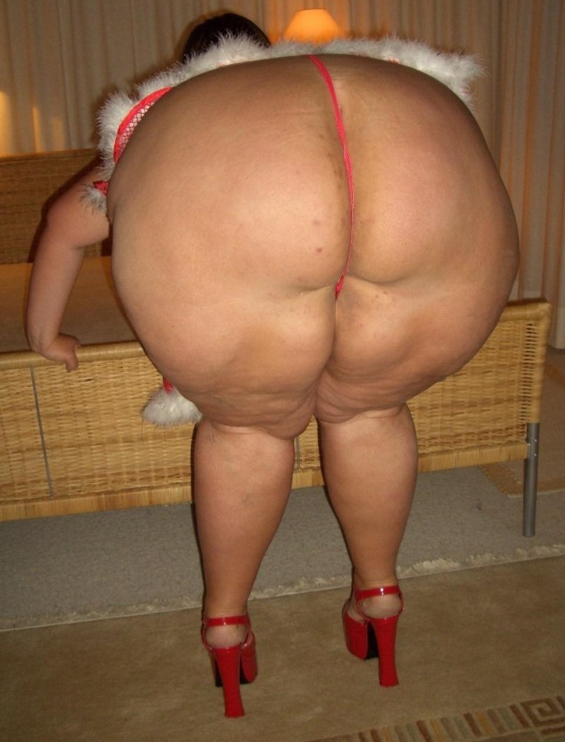 Naked asses are thick