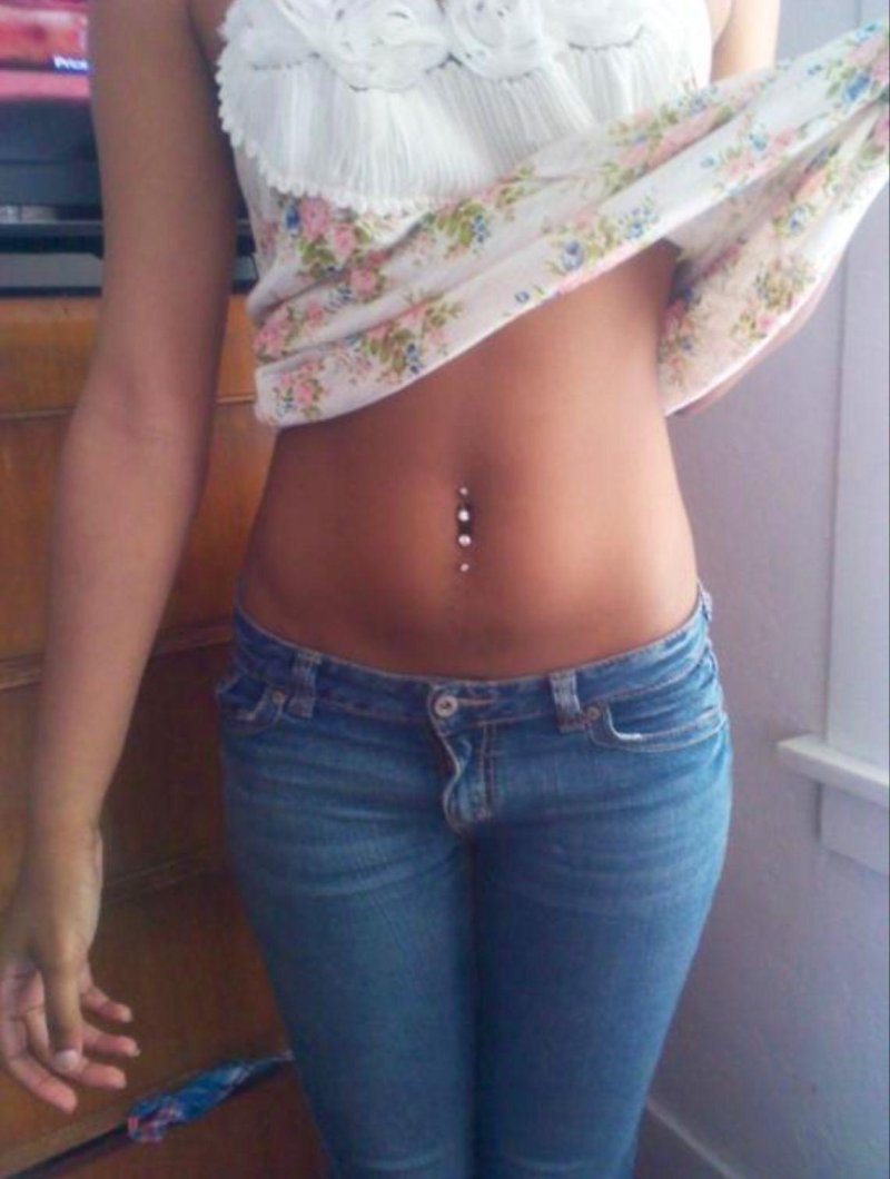 Double piercing navel