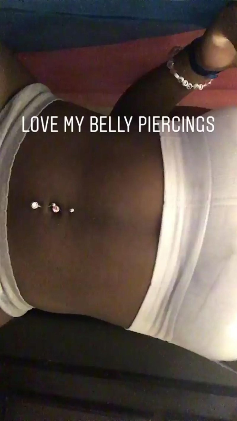 Double piercing navel