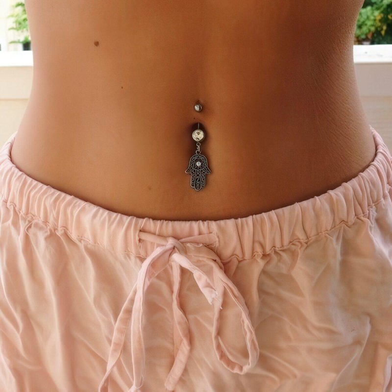 Jessica Alba Piercing Pupka