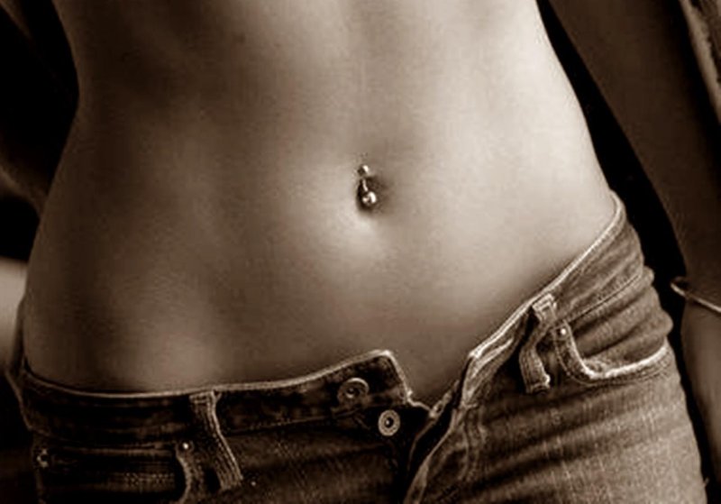 Female tummies