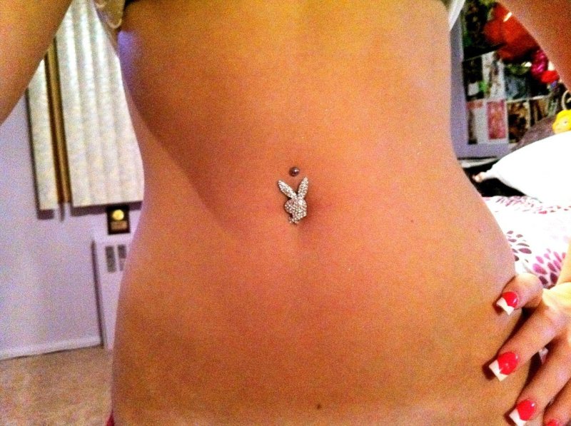 Piercing in the navel