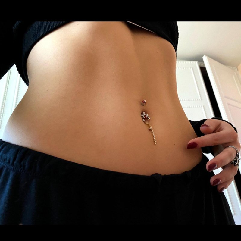 Belly Button piercing navel