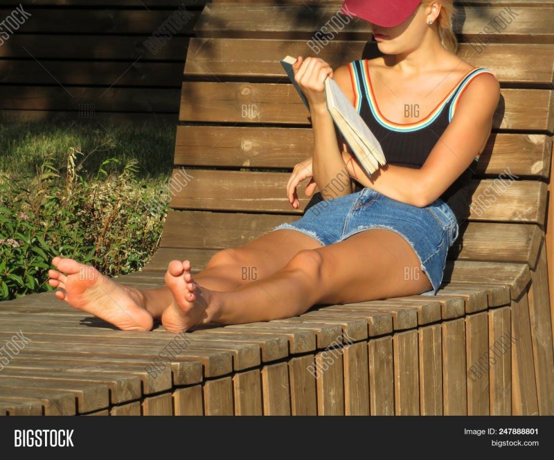 Boat girl