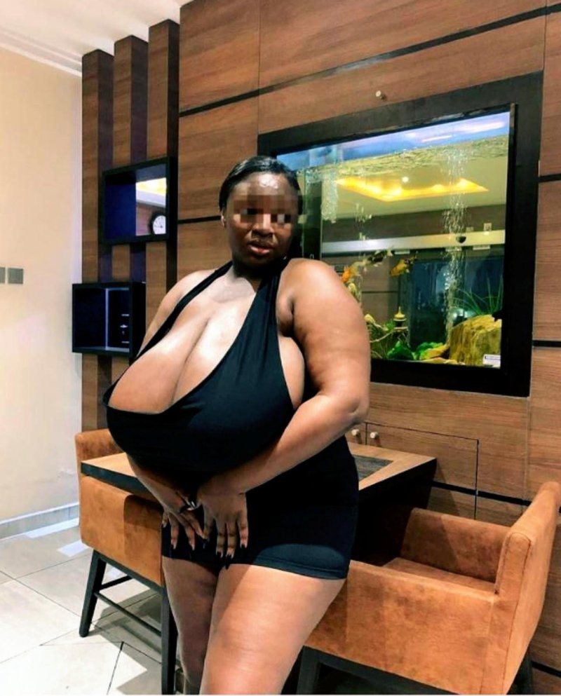 Curvy model from nigeria chioma lovv