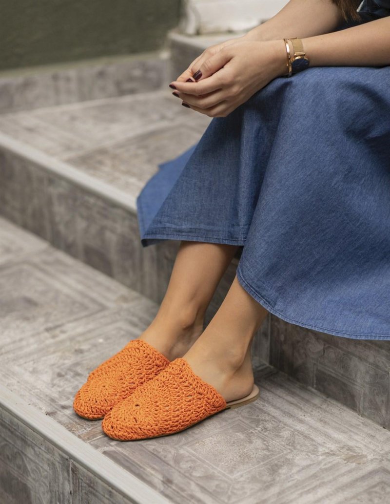 Knitted slippers