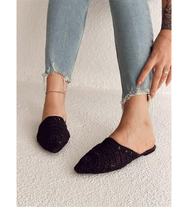 Casual shoes