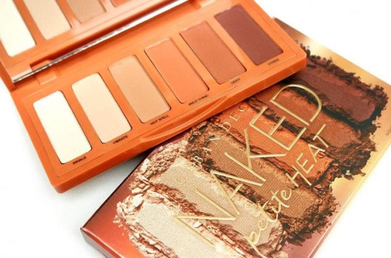 Eyeshadow palette